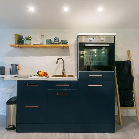Island Studio With On-Site Parking St Ives  Exterior photo