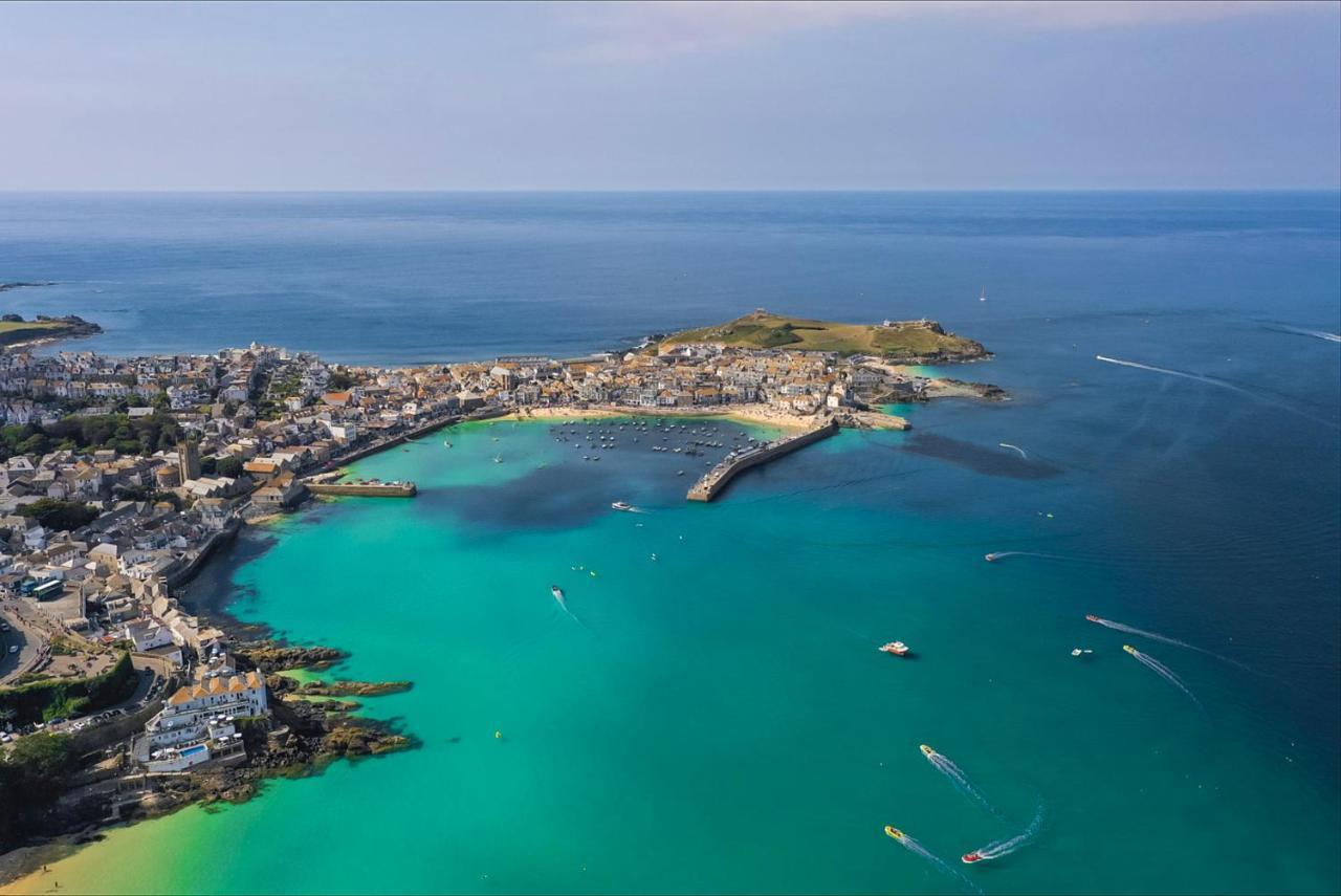 Island With On-site Parking St Ives (Cornwall)
